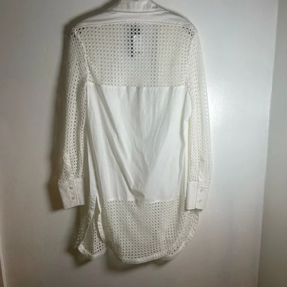 Banana Republic Women’s White Dress Shirt Bottom Down Size: 8 - Picture 7 of 14